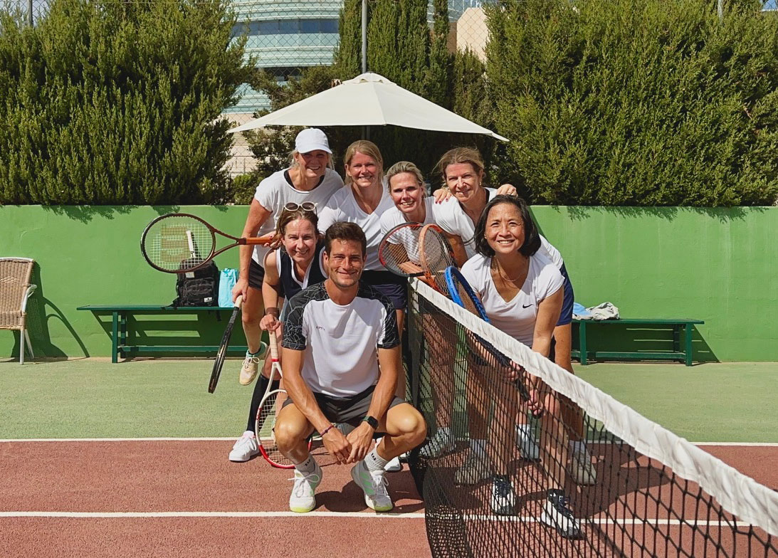 Clases de tenis durante tus vacaciones en Málaga